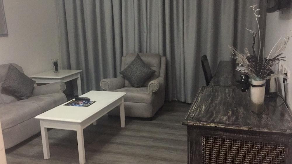 Cresta Churchill Hotel Bulawayo Luaran gambar