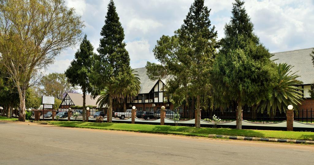 Cresta Churchill Hotel Bulawayo Luaran gambar